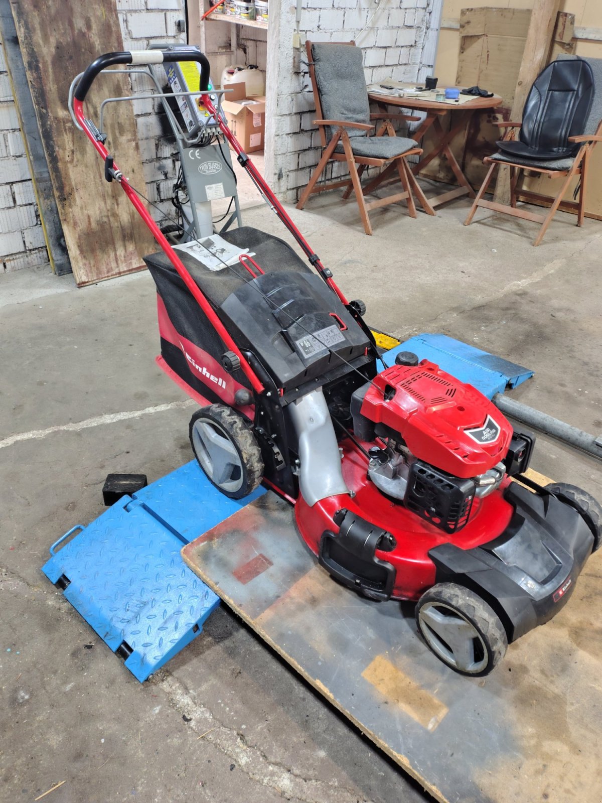 Rasenmäher Türe ait Einhell GC-PM 56/2 SHW, Gebrauchtmaschine içinde Neuburg (resim 2)