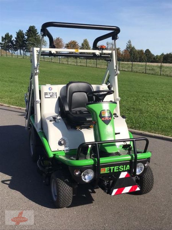 Rasenmäher of the type Etesia H124DX, Neumaschine in Oederan (Picture 1)