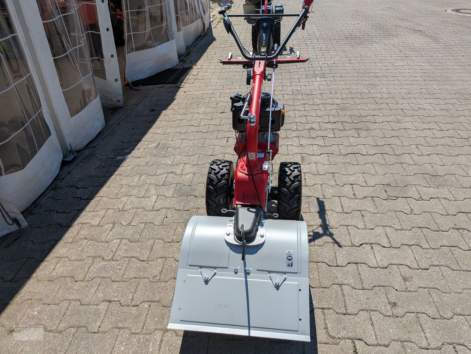 Rasenmäher des Typs Eurosystems P70 EVO M250, Neumaschine in Obing (Bild 2)