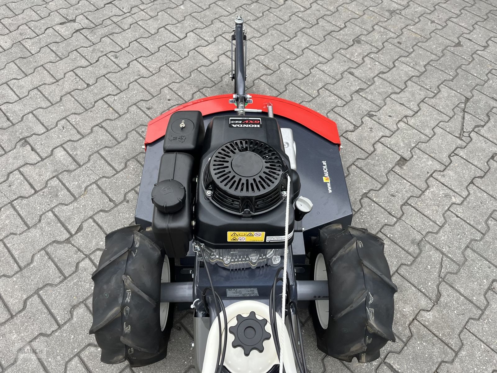 Rasenmäher typu Herkules Hochgrasmäher SH 71 BVL mit Breitreifen, Neumaschine v Burgkirchen (Obrázek 8)