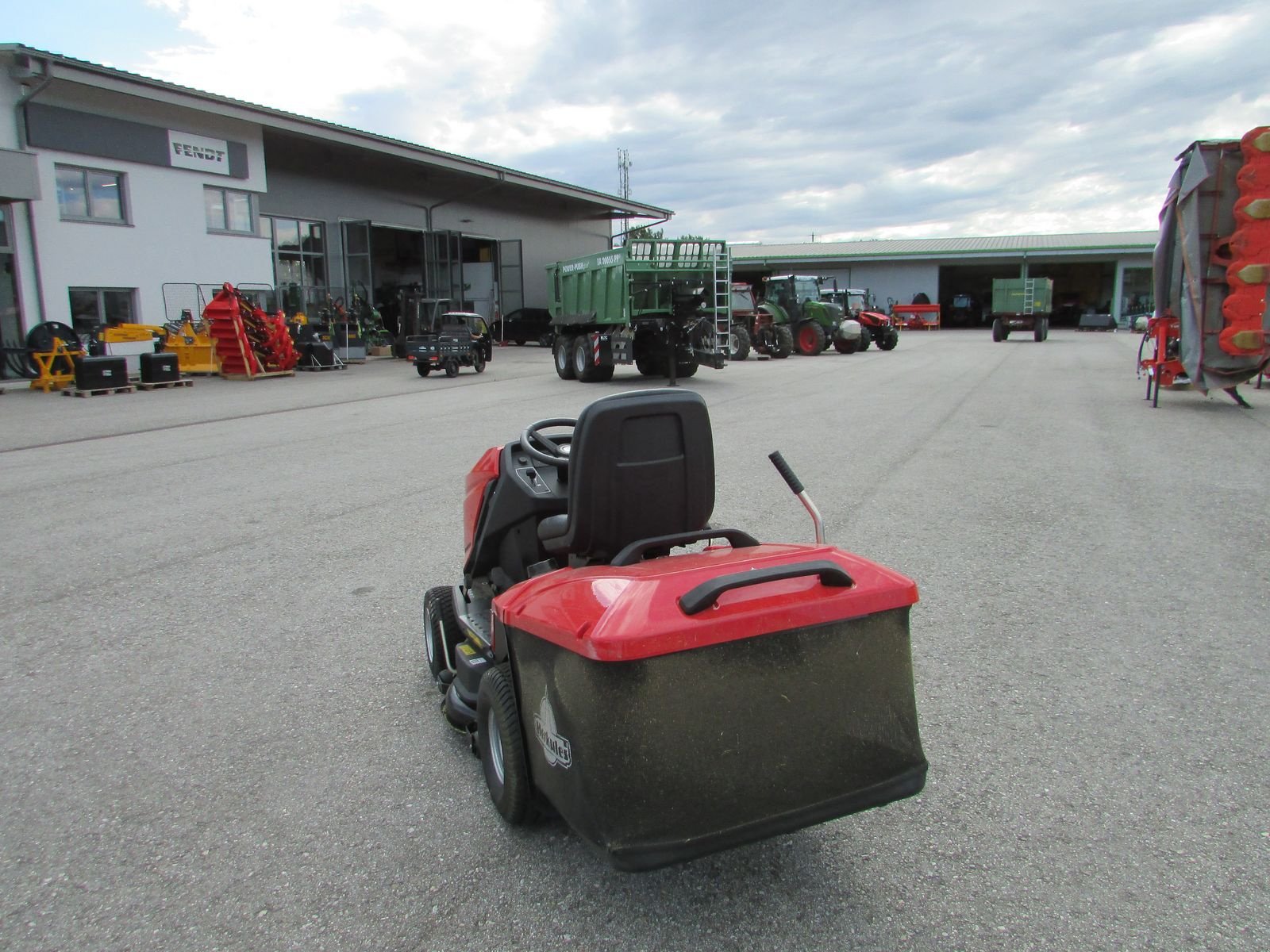 Rasenmäher of the type Herkules HT 102-24 NEO XC, Gebrauchtmaschine in Saxen (Picture 7)