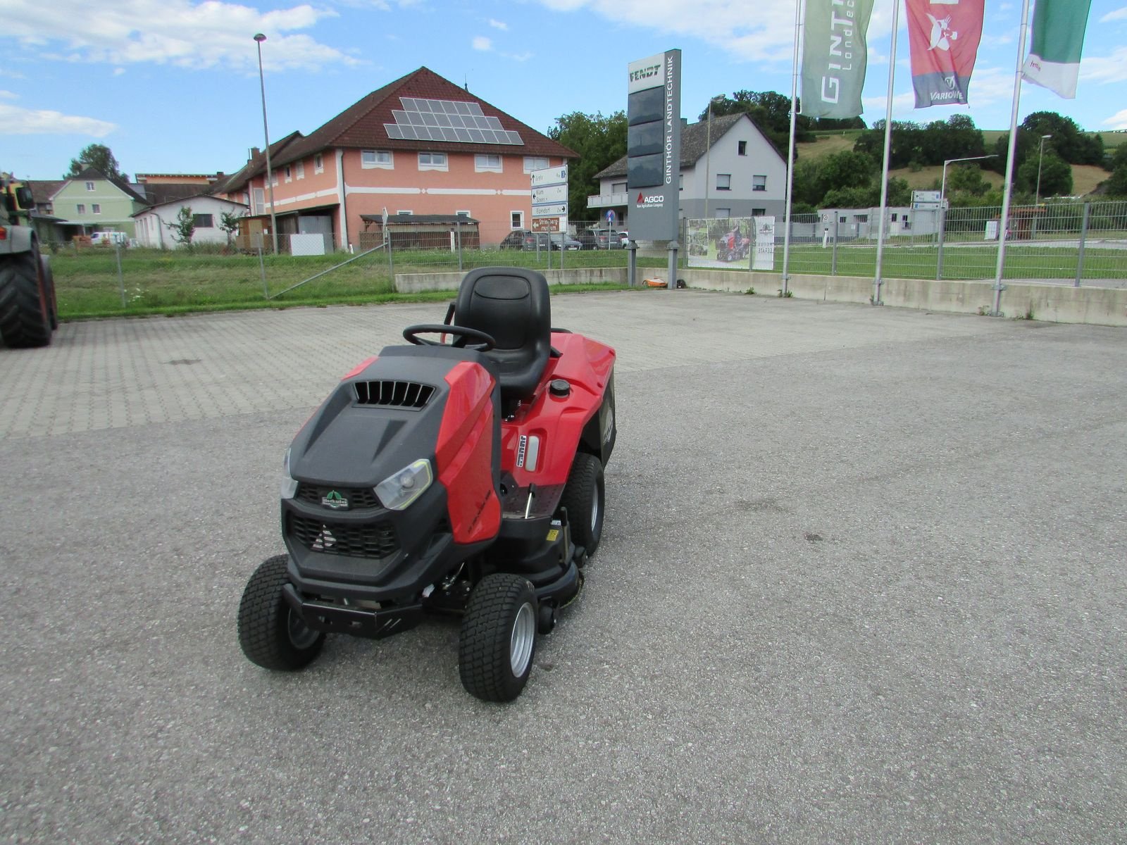 Rasenmäher of the type Herkules HT 102-24 NEO XC, Gebrauchtmaschine in Saxen (Picture 12)