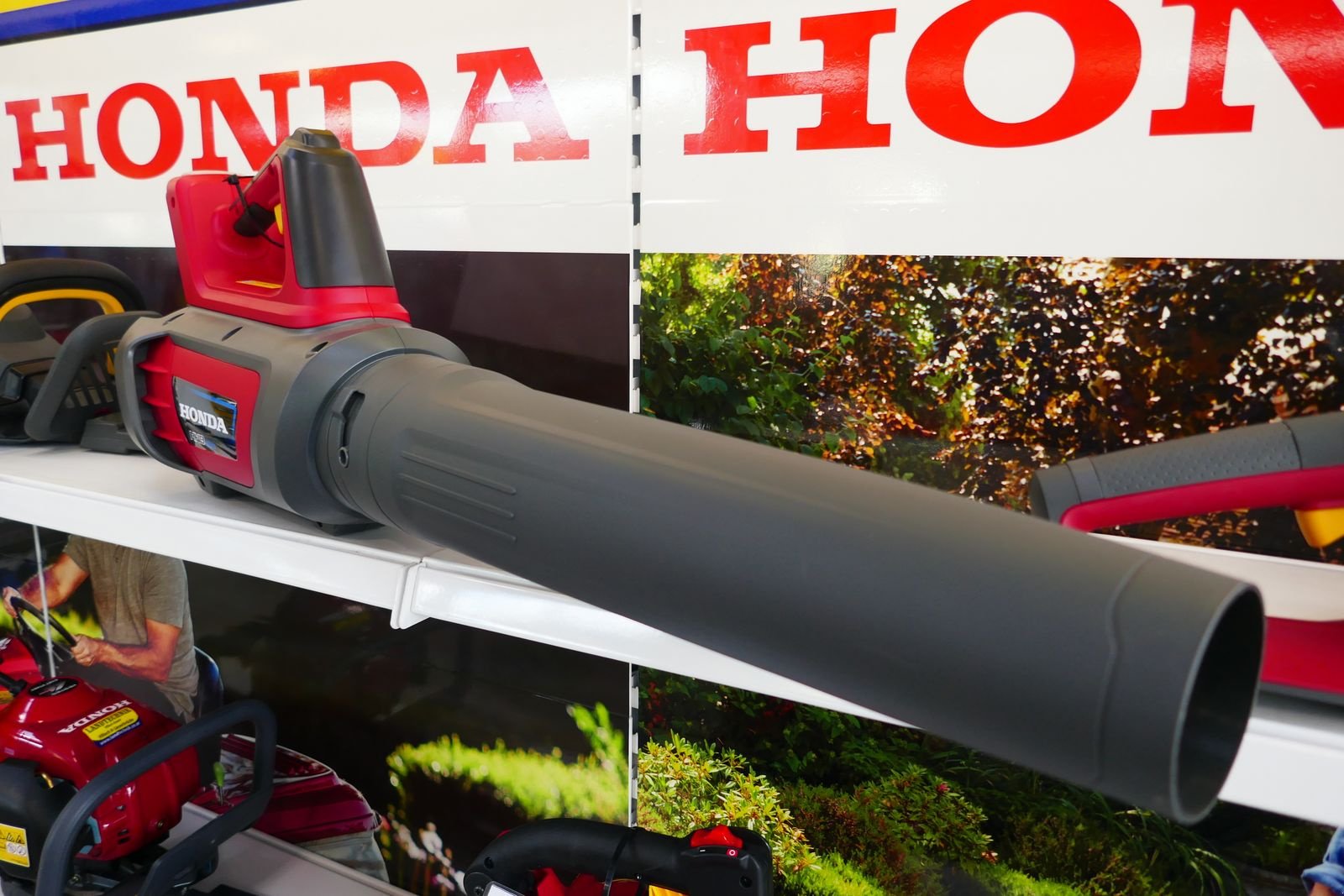 Rasenmäher des Typs Honda Akku-Laubbläser HHB 36 BXB, Gebrauchtmaschine in Villach (Bild 6)