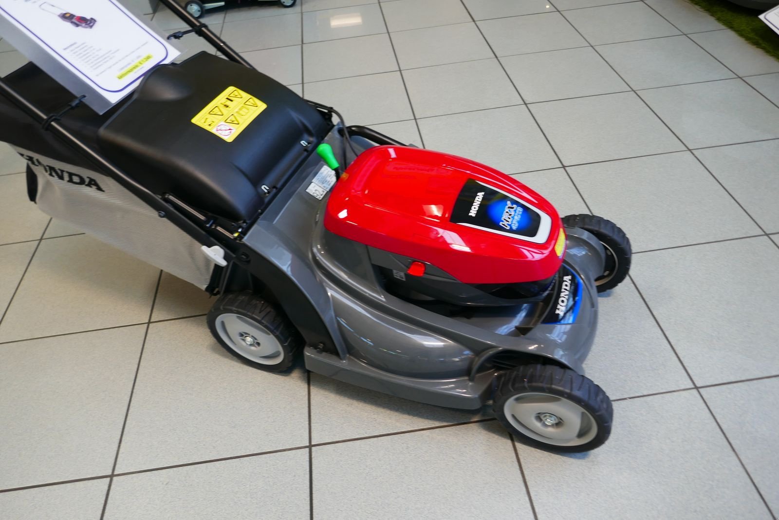 Rasenmäher of the type Honda HRX 476XB Akku, Gebrauchtmaschine in Villach (Picture 4)