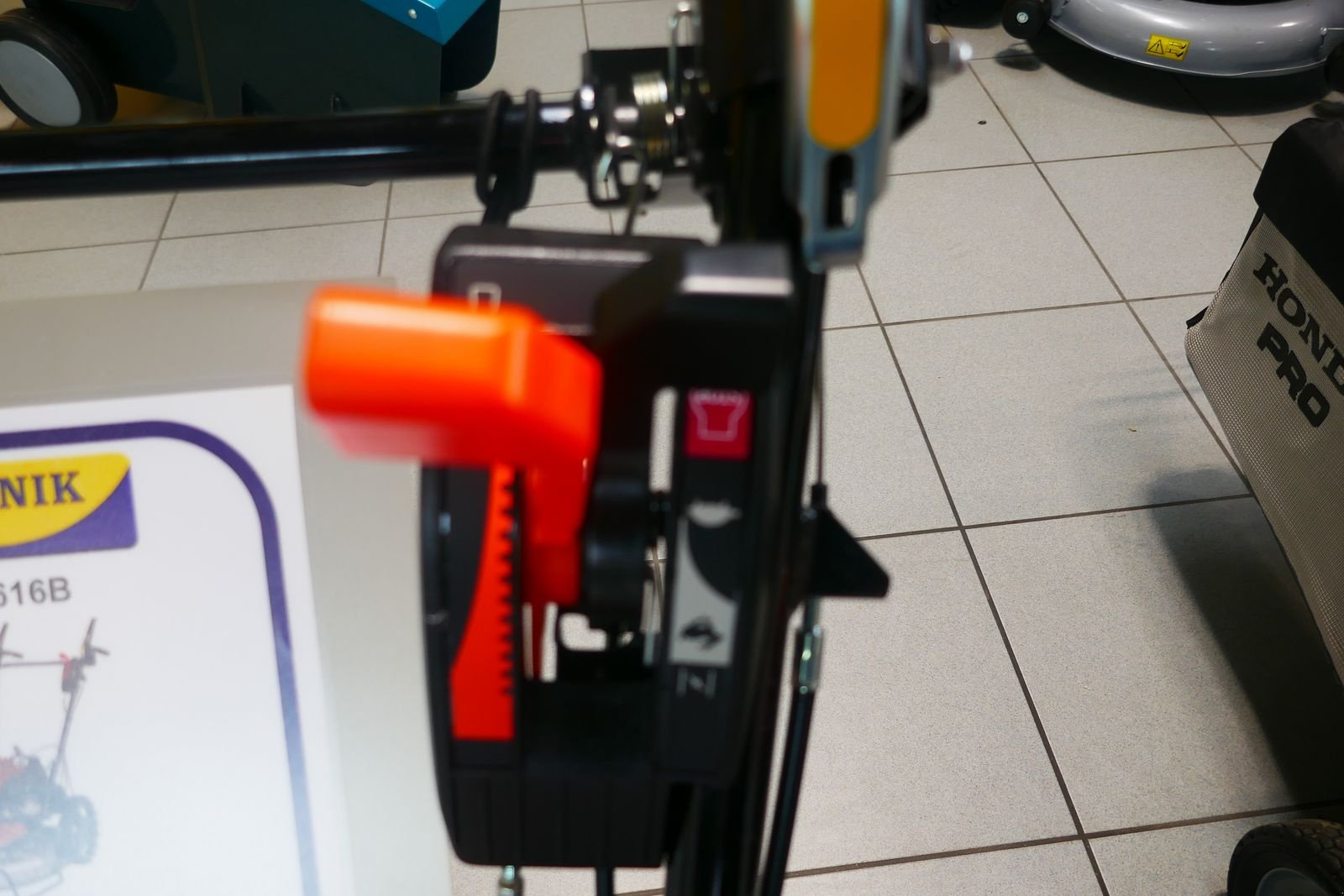 Rasenmäher typu Honda UM 616 B Hochgrasmäher, Gebrauchtmaschine v Villach (Obrázek 7)