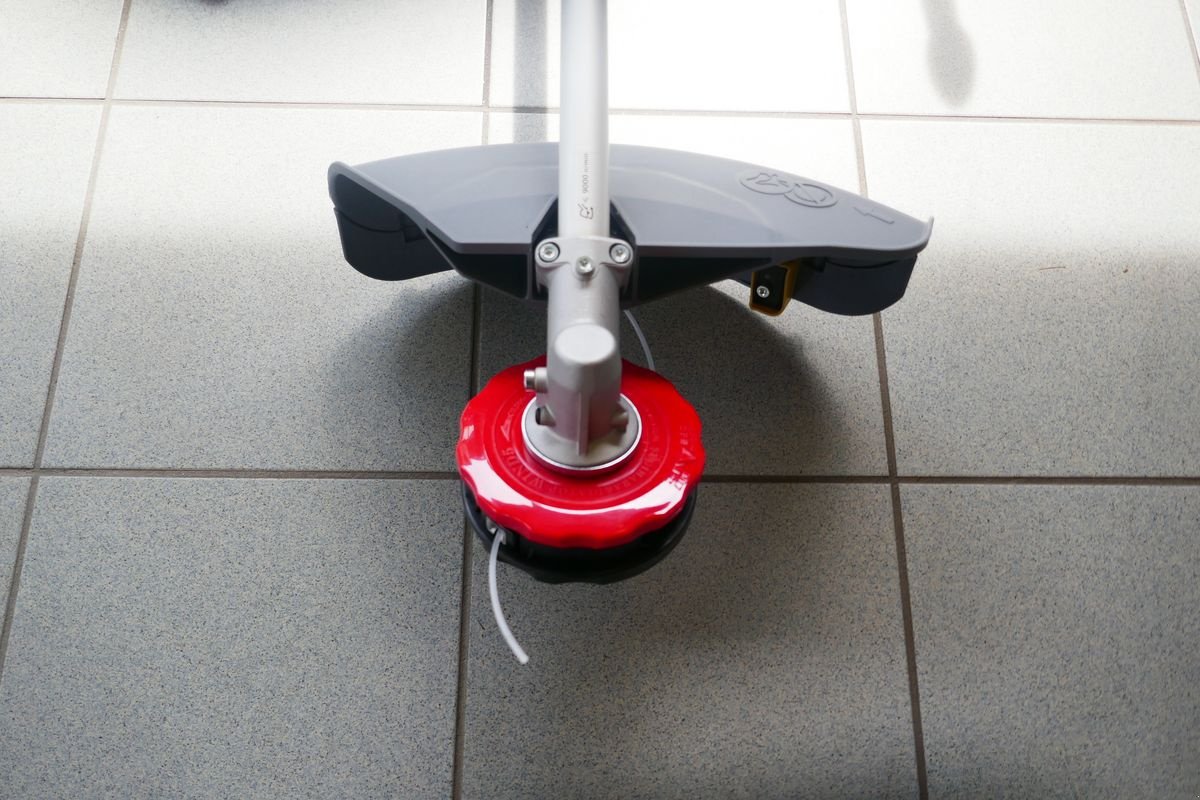 Rasenmäher of the type Honda UMK 450 XE Profi-Modell, Gebrauchtmaschine in Villach (Picture 2)