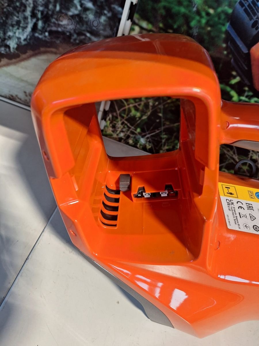 Rasenmäher типа Husqvarna Akku-Blasgerät 530 iB, Gebrauchtmaschine в Villach (Фотография 5)