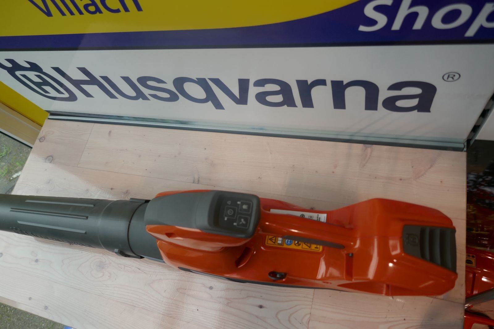 Rasenmäher typu Husqvarna Akku-Laubbläser 325 iB, Gebrauchtmaschine v Villach (Obrázek 5)
