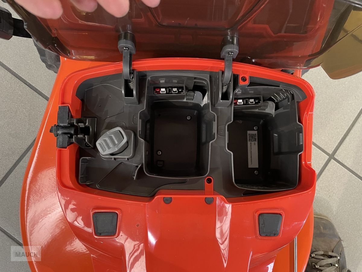 Rasenmäher des Typs Husqvarna Akku Profi Mäher LC 553iV, Neumaschine in Burgkirchen (Bild 4)