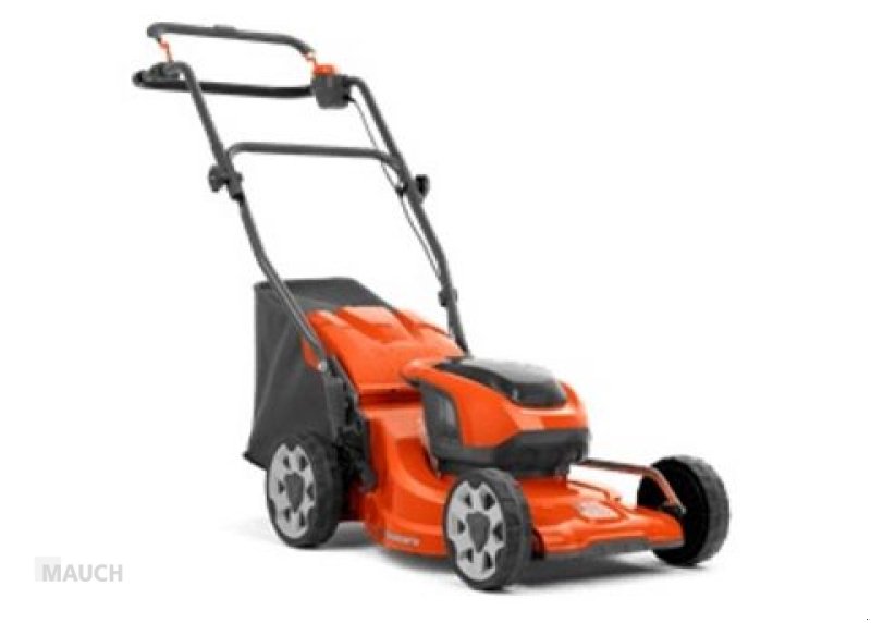 Rasenmäher des Typs Husqvarna Akkurasenmäher LC 137I mit Akku&Ladegerät, Neumaschine in Burgkirchen (Bild 1)