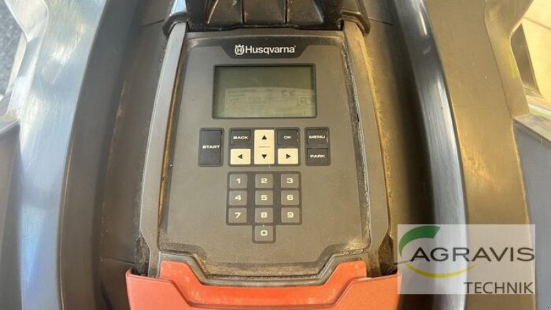 Rasenmäher des Typs Husqvarna AUTOMOWER 320, Gebrauchtmaschine in Werl-Oberbergstraße (Bild 4)
