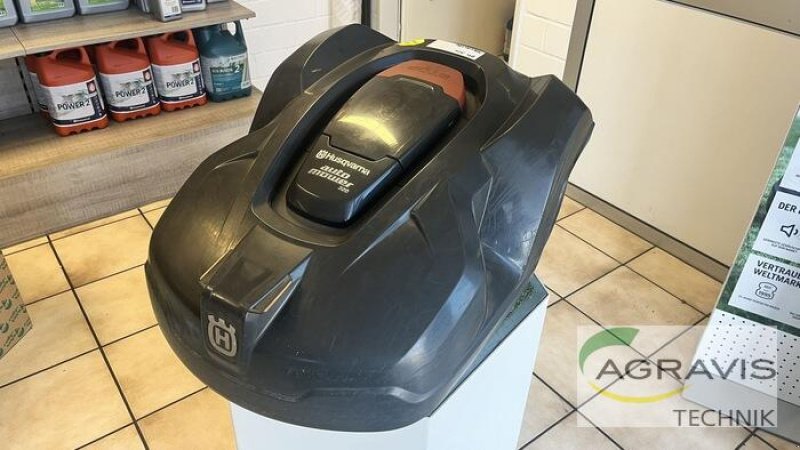 Rasenmäher des Typs Husqvarna AUTOMOWER 320, Gebrauchtmaschine in Werl-Oberbergstraße (Bild 1)