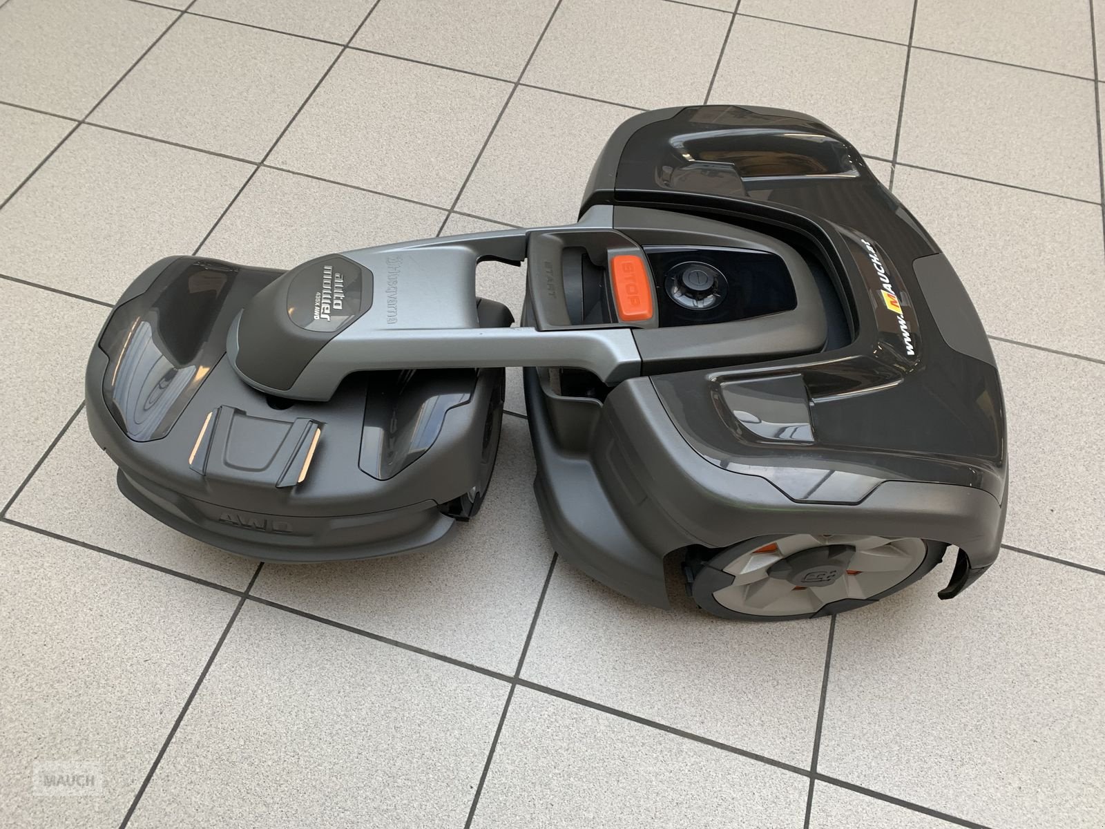 Rasenmäher des Typs Husqvarna Automower 435X AWD, BJ 2023, 44 Stunden, Gebrauchtmaschine in Eben (Bild 5)