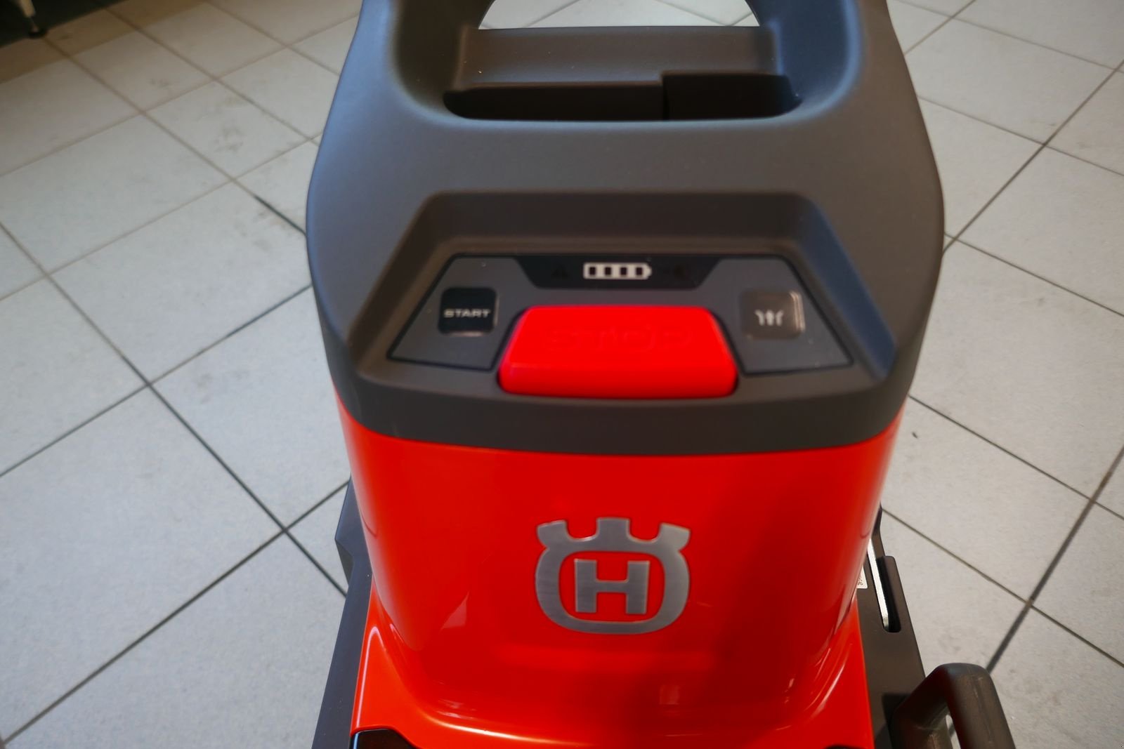 Rasenmäher of the type Husqvarna GS 340is Akku, Gebrauchtmaschine in Villach (Picture 5)