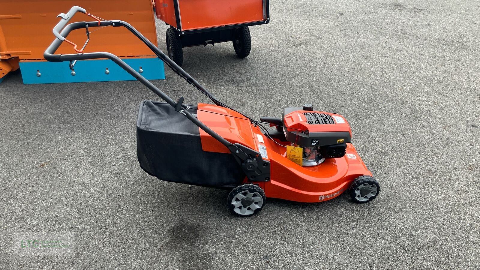 Rasenmäher des Typs Husqvarna LC 247S, Neumaschine in Redlham (Bild 7)