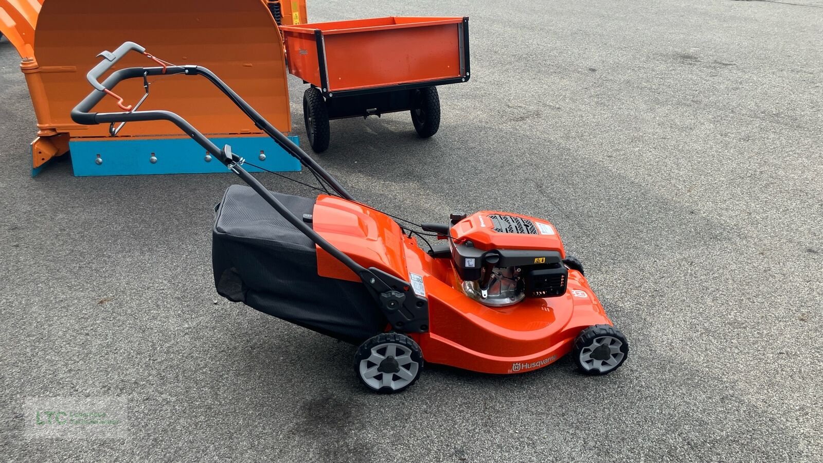 Rasenmäher of the type Husqvarna LC 253S, Neumaschine in Redlham (Picture 7)