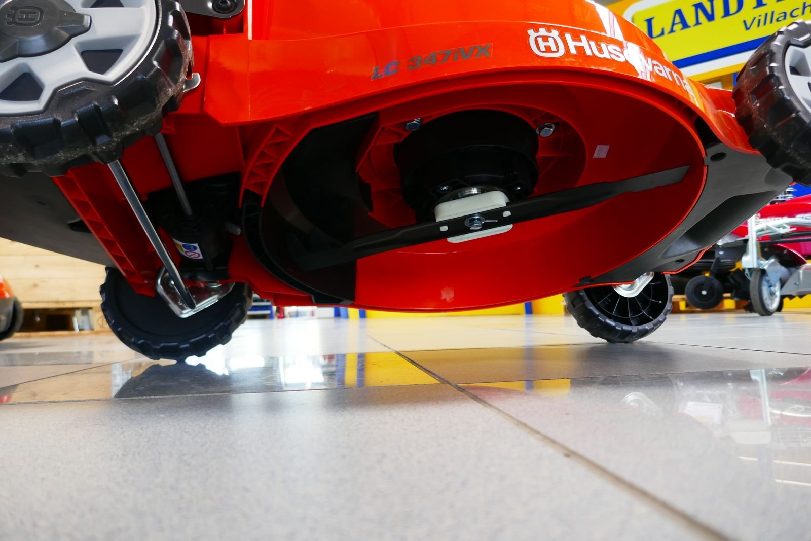 Rasenmäher of the type Husqvarna LC 347iVX Akku, Gebrauchtmaschine in Villach (Picture 5)