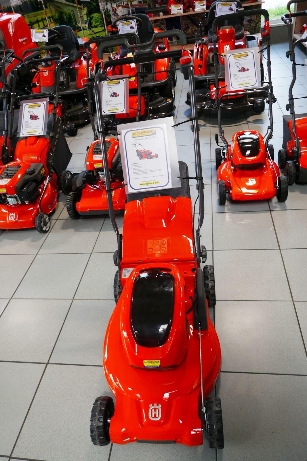 Rasenmäher of the type Husqvarna LC 347iVX Akku, Gebrauchtmaschine in Villach (Picture 1)