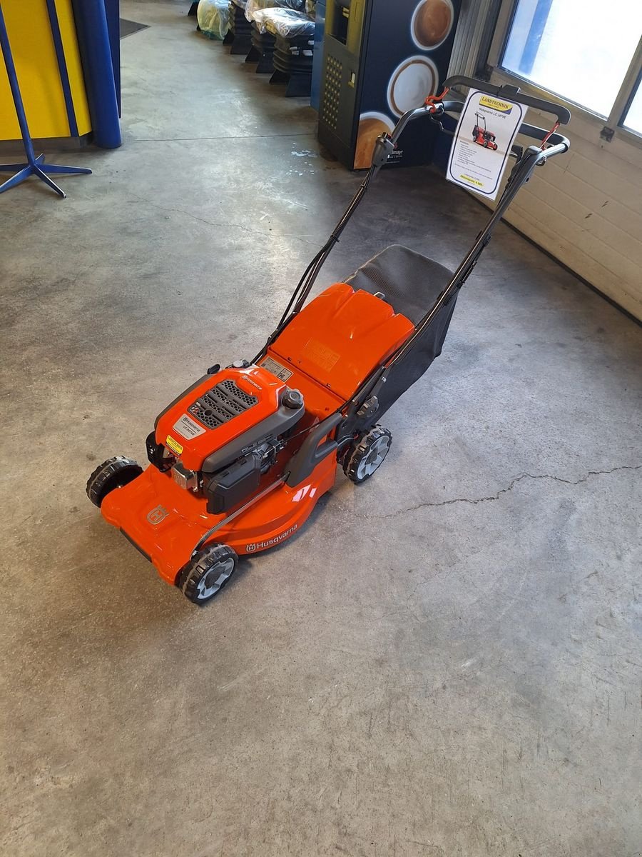 Rasenmäher Türe ait Husqvarna LC 347VE, Gebrauchtmaschine içinde Villach (resim 8)