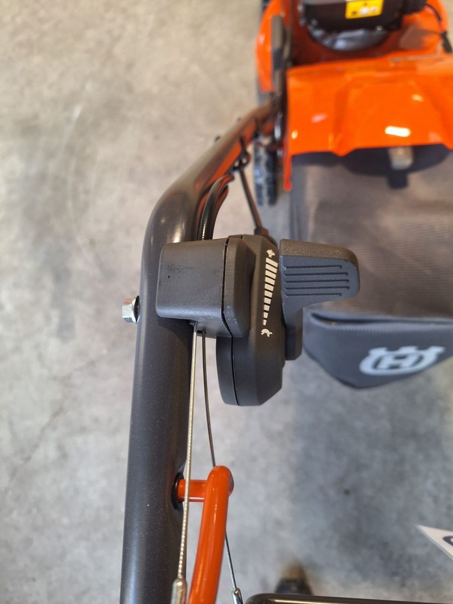 Rasenmäher Türe ait Husqvarna LC 347VE, Gebrauchtmaschine içinde Villach (resim 3)