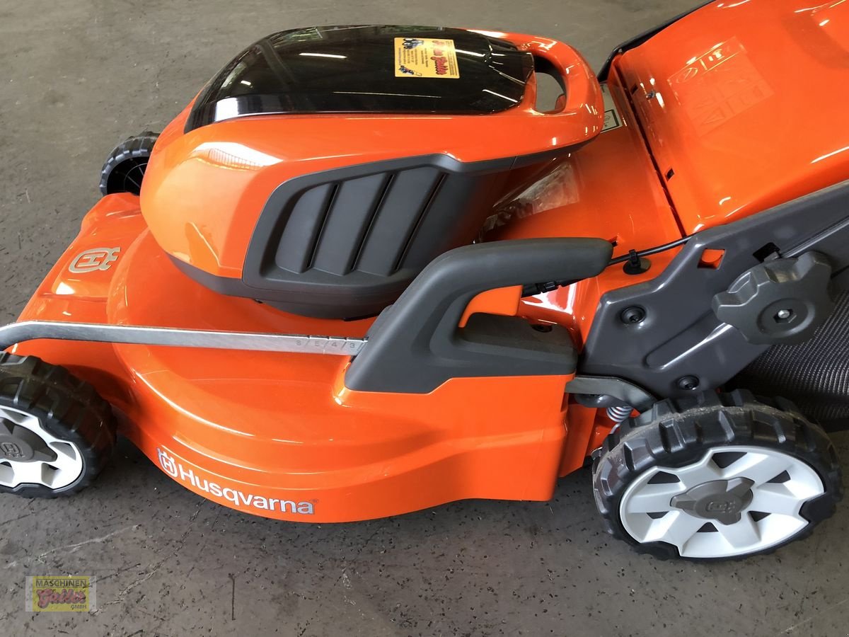 Rasenmäher of the type Husqvarna LC 347VLi, Neumaschine in Kötschach (Picture 10)