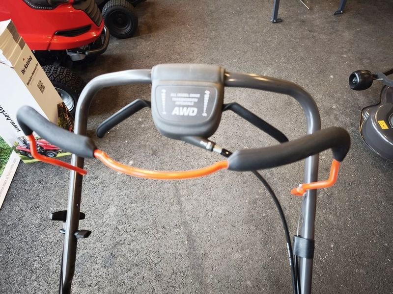 Rasenmäher van het type Husqvarna LC 353 AWD Rasenmäher, Neumaschine in St. Marienkirchen (Foto 8)