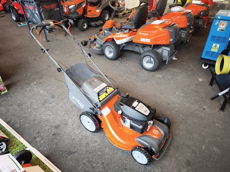 Rasenmäher van het type Husqvarna LC 353 AWD Rasenmäher, Neumaschine in St. Marienkirchen (Foto 3)