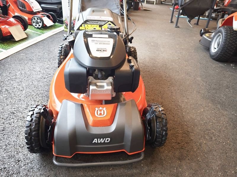 Rasenmäher van het type Husqvarna LC 353 AWD Rasenmäher, Neumaschine in St. Marienkirchen (Foto 7)