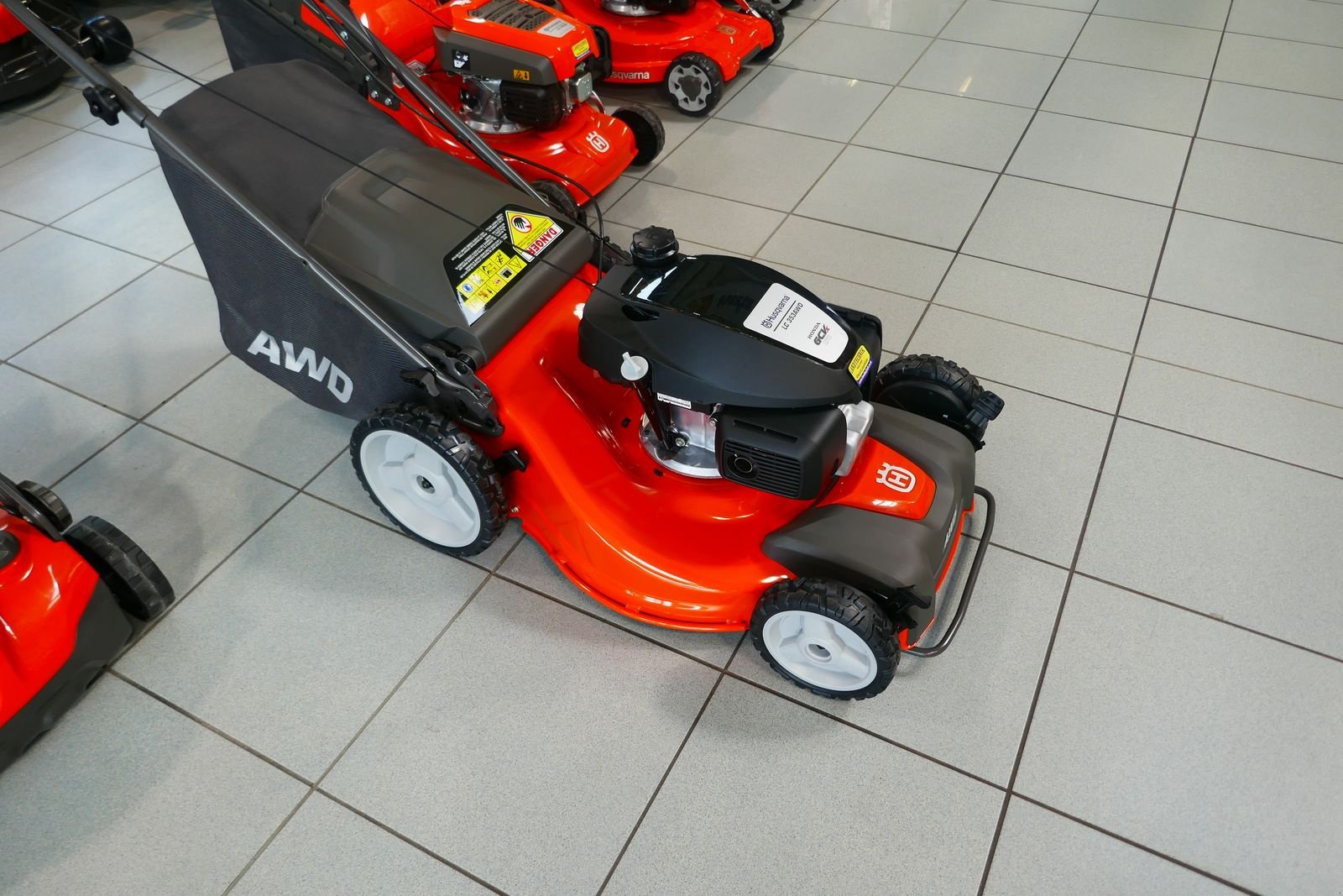 Rasenmäher tip Husqvarna LC 353 AWD, Gebrauchtmaschine in Villach (Poză 1)