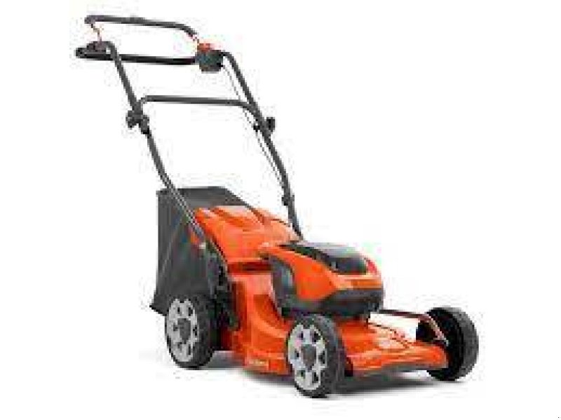 Rasenmäher des Typs Husqvarna LC137i, Gebrauchtmaschine in LA SOUTERRAINE (Bild 2)