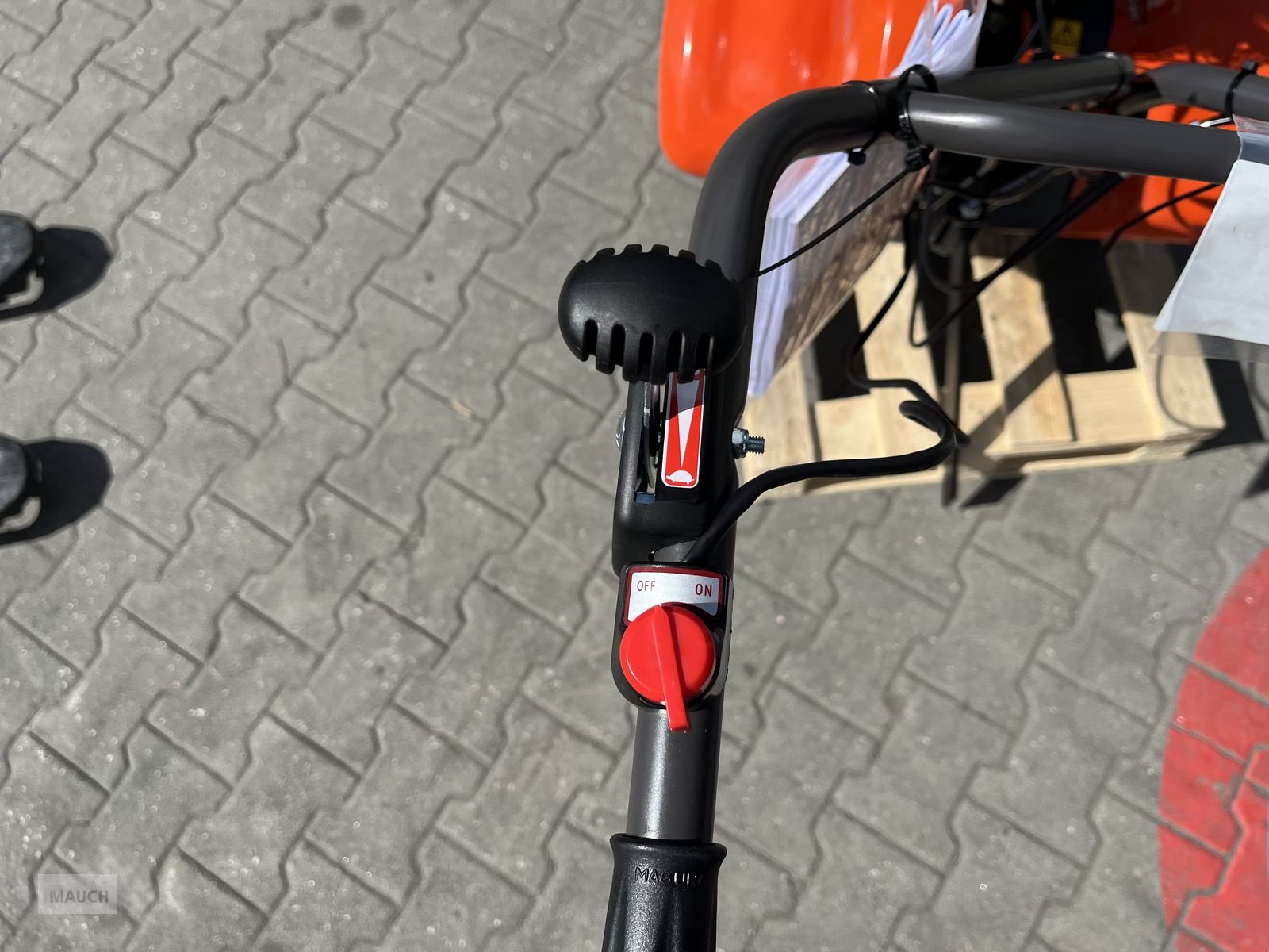 Rasenmäher a típus Husqvarna Motorhacke TF 325, Neumaschine ekkor: Burgkirchen (Kép 2)