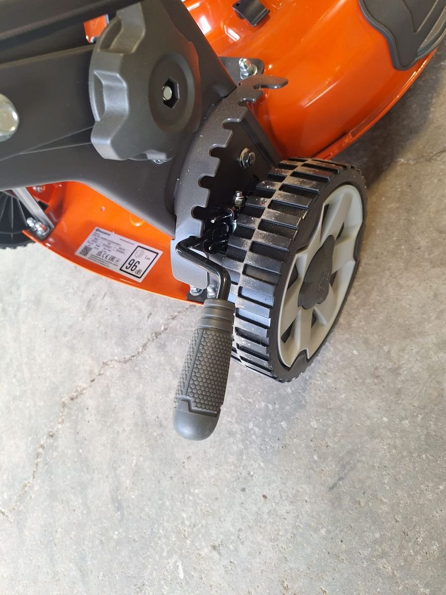 Rasenmäher typu Husqvarna Mulchmäher LB 251S, Gebrauchtmaschine v Villach (Obrázek 2)