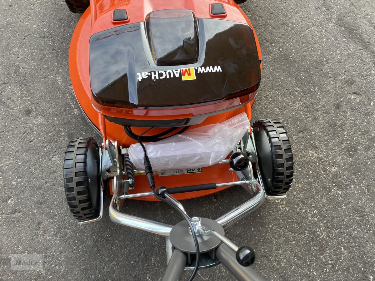 Rasenmäher tip Husqvarna Mulchmäher LB 553iV Profirasenmäher, Neumaschine in Burgkirchen (Poză 3)