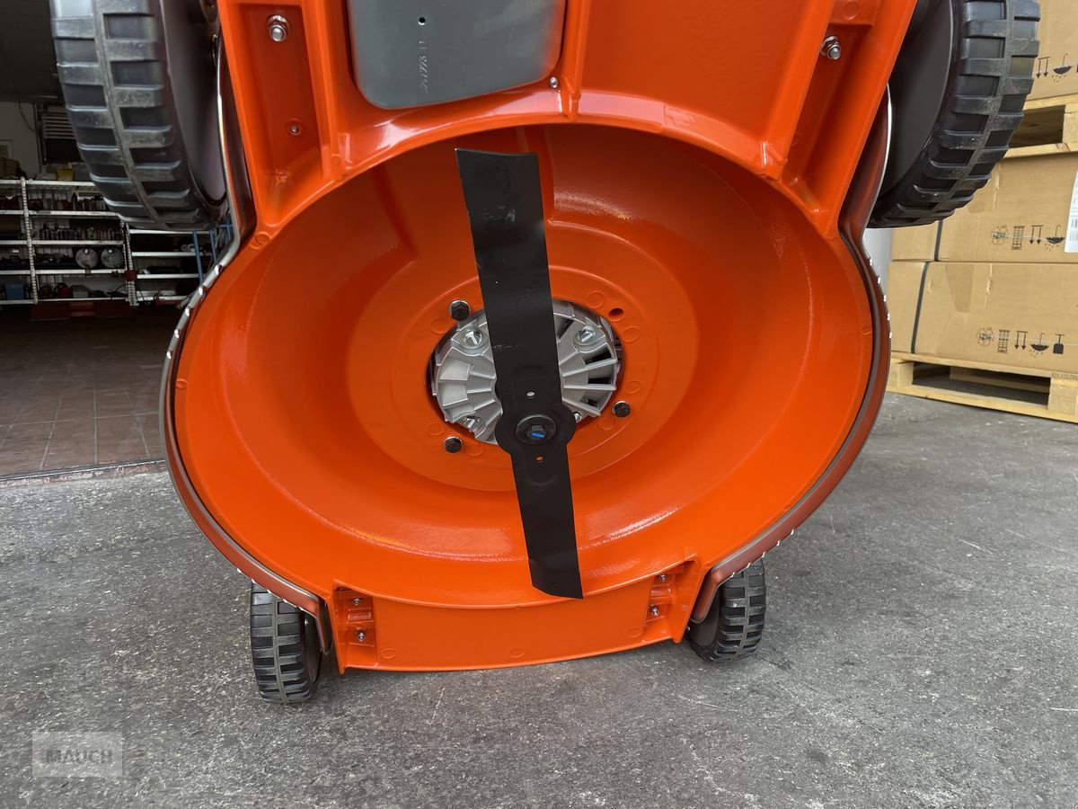 Rasenmäher tip Husqvarna Mulchmäher LB 553iV Profirasenmäher, Neumaschine in Burgkirchen (Poză 9)