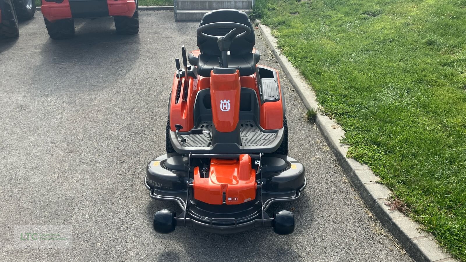 Rasenmäher Türe ait Husqvarna R 200iX AWD, Neumaschine içinde Redlham (resim 5)