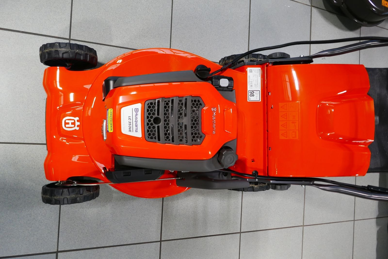 Rasenmäher des Typs Husqvarna Rasenmäher LC 353VE, Gebrauchtmaschine in Villach (Bild 10)