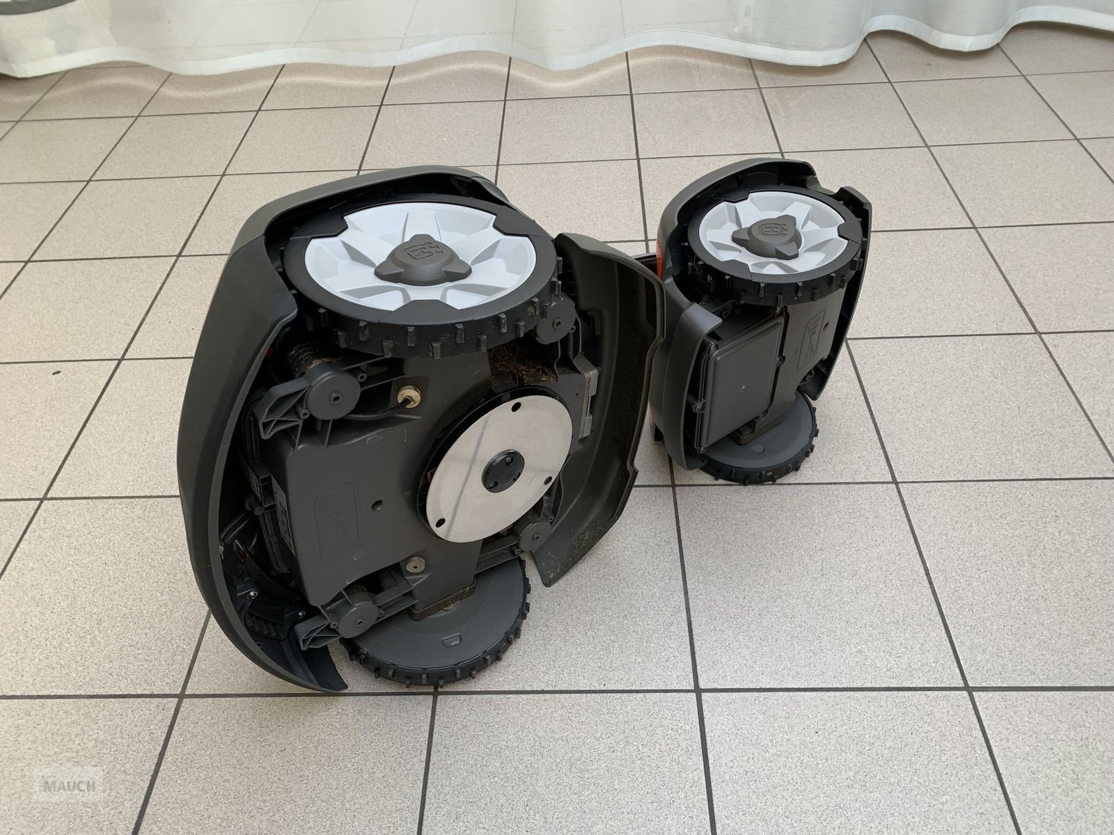 Rasenmäher of the type Husqvarna Rasenroboter Automower 535 AWD, Gebrauchtmaschine in Eben (Picture 12)