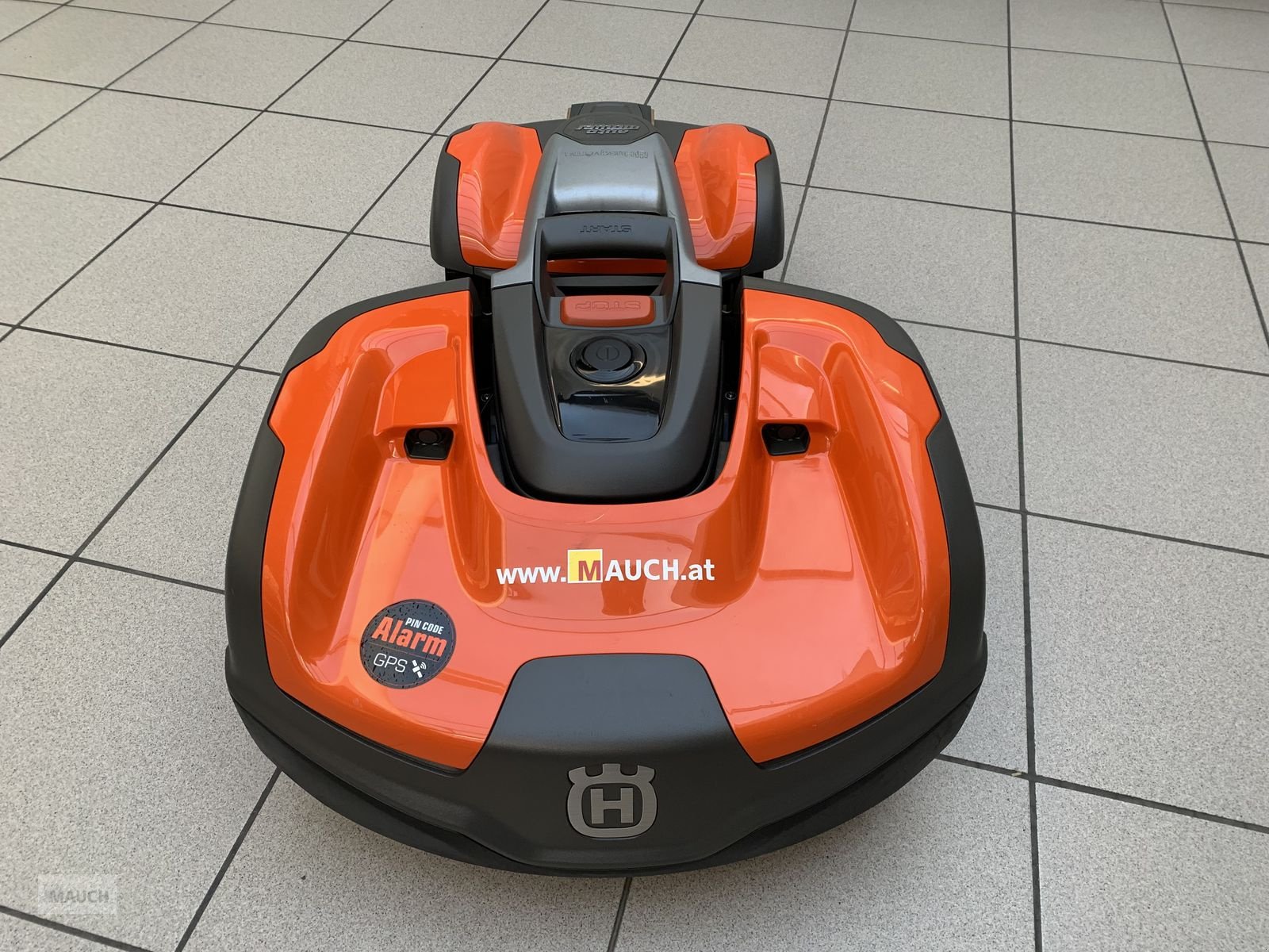 Rasenmäher of the type Husqvarna Rasenroboter Automower 535 AWD, Gebrauchtmaschine in Eben (Picture 2)