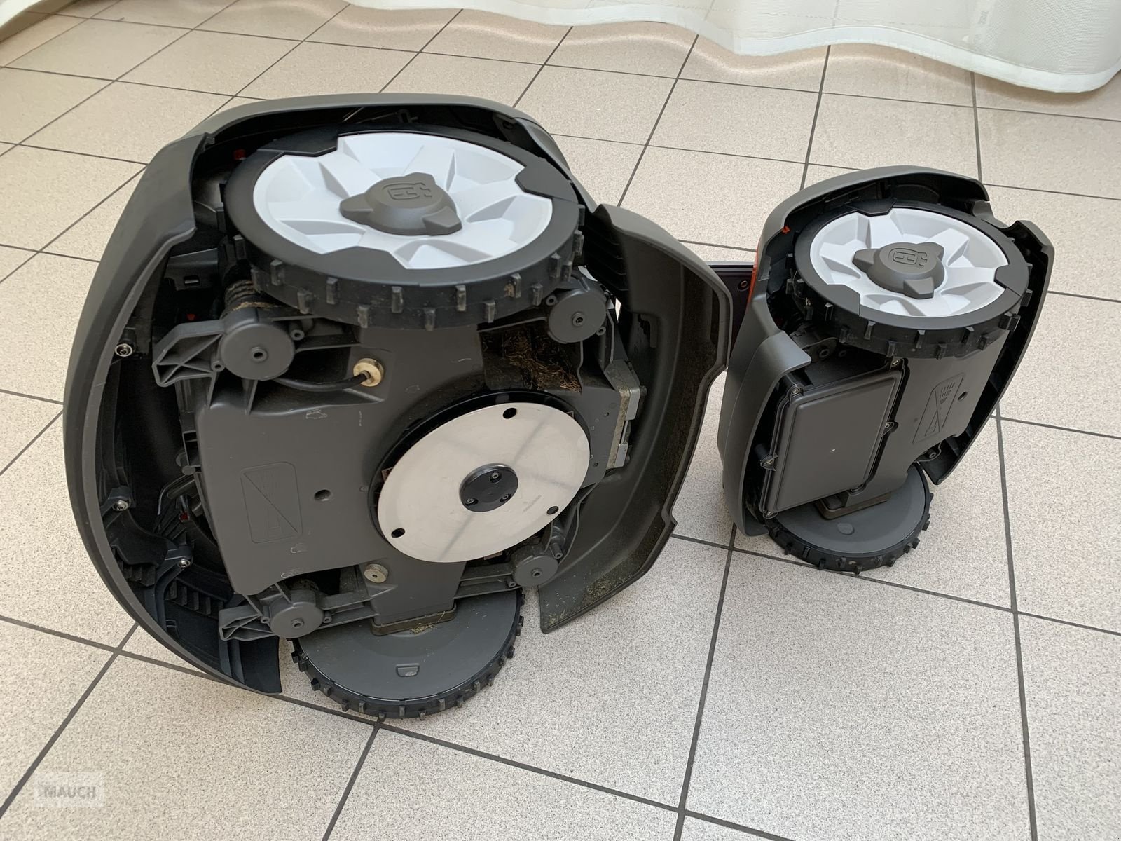 Rasenmäher of the type Husqvarna Rasenroboter Automower 535 AWD, Gebrauchtmaschine in Eben (Picture 10)