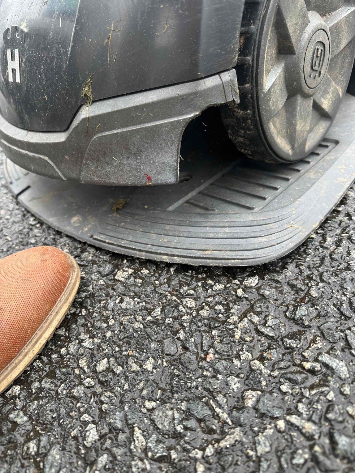 Rasenmäher typu Husqvarna Robot de tonte Automower 308 Husqvarna, Gebrauchtmaschine v LA SOUTERRAINE (Obrázek 6)