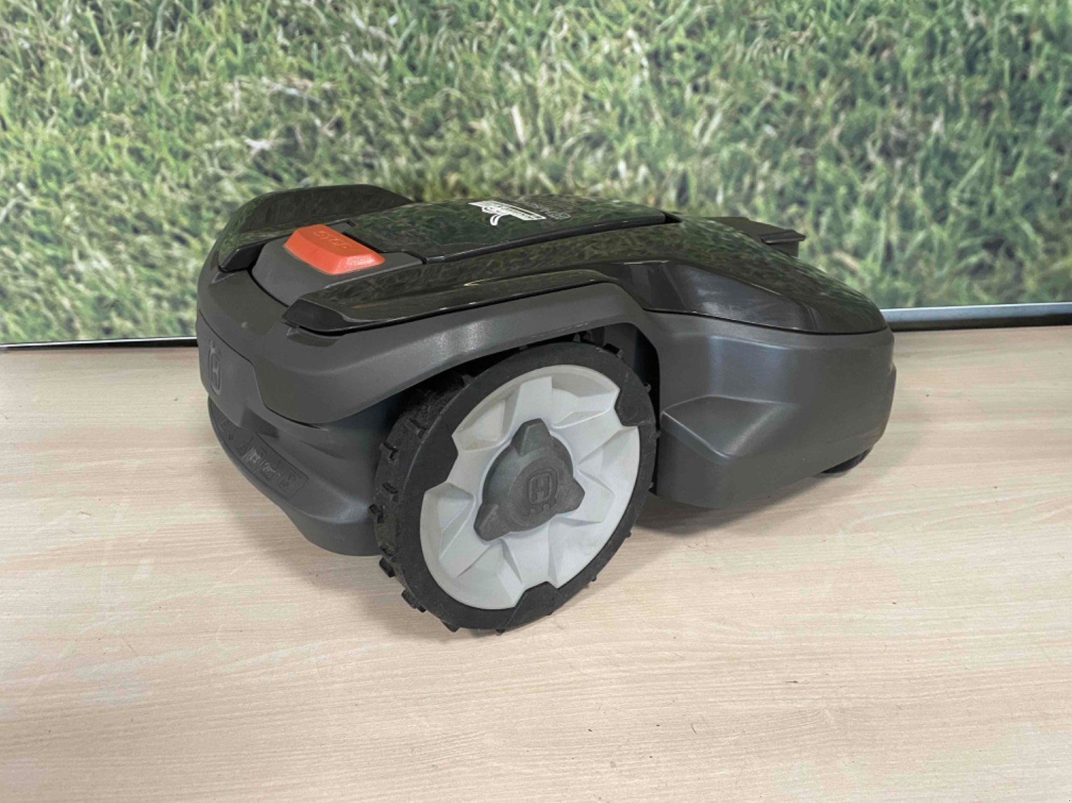 Rasenmäher del tipo Husqvarna Robot de tonte Automower 310MII Husqvarna, Gebrauchtmaschine en LA SOUTERRAINE (Imagen 5)