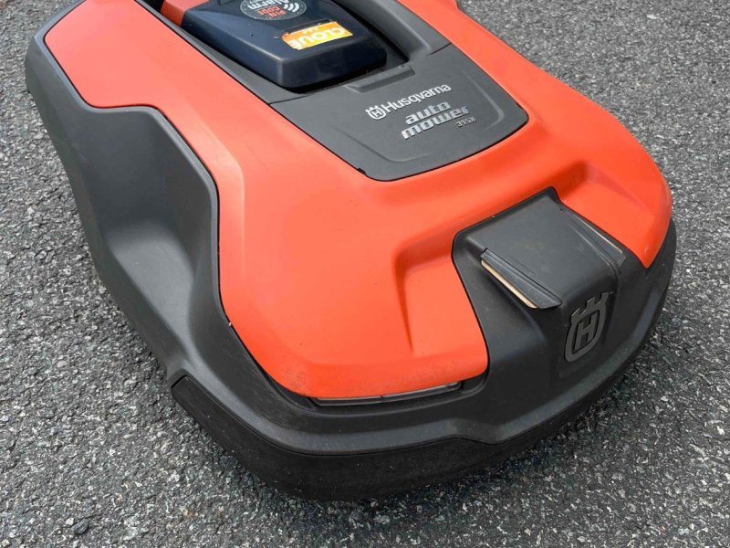 Rasenmäher typu Husqvarna Robot de tonte Automower 315X Husqvarna, Gebrauchtmaschine v LA SOUTERRAINE (Obrázek 1)