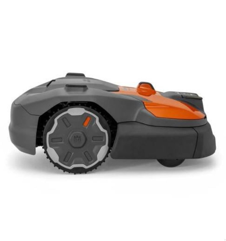 Rasenmäher of the type Husqvarna Robot de tonte AUTOMOWER 580 EPOS Husqvarna, Gebrauchtmaschine in LA SOUTERRAINE (Picture 2)