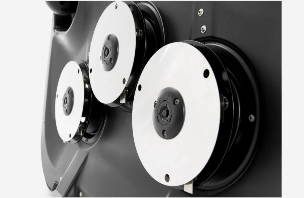 Rasenmäher des Typs Husqvarna Robot de tonte CEORA RAZOR 43M Husqvarna, Gebrauchtmaschine in LA SOUTERRAINE (Bild 2)