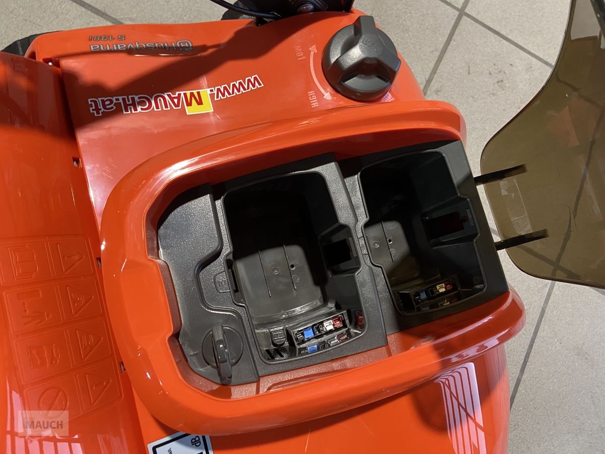 Rasenmäher a típus Husqvarna Vertikutierer S138i, SET mit Akku&Ladegerät, Neumaschine ekkor: Burgkirchen (Kép 8)