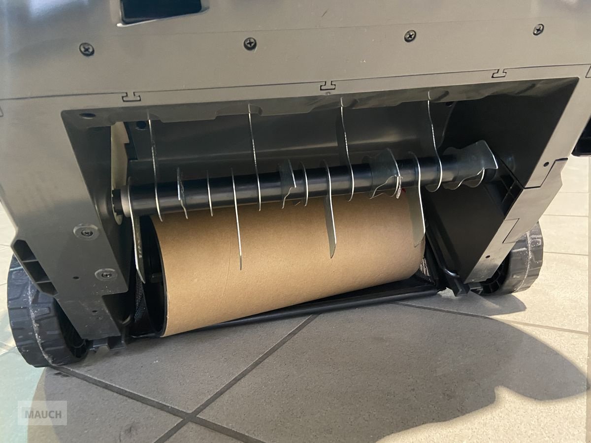 Rasenmäher a típus Husqvarna Vertikutierer S138i, SET mit Akku&Ladegerät, Neumaschine ekkor: Burgkirchen (Kép 5)