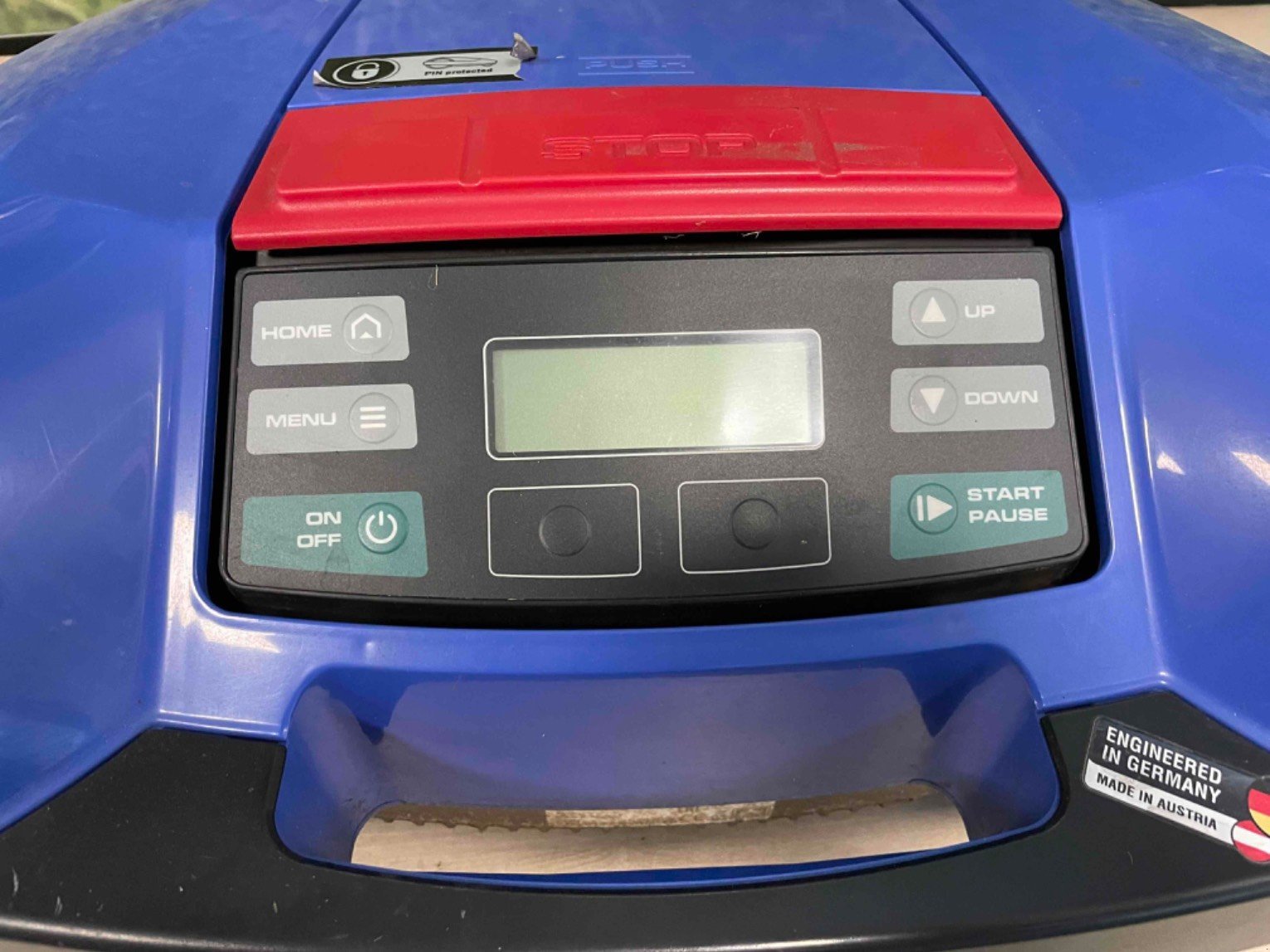 Rasenmäher of the type Iseki Robot de tonte SRE1800X Iseki, Gebrauchtmaschine in LA SOUTERRAINE (Picture 7)