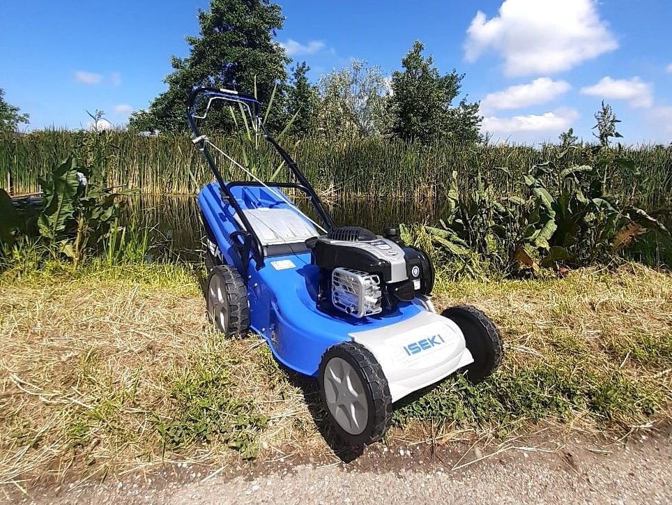 Rasenmäher des Typs Iseki SWE4180B3, Neumaschine in Stolwijk (Bild 1)