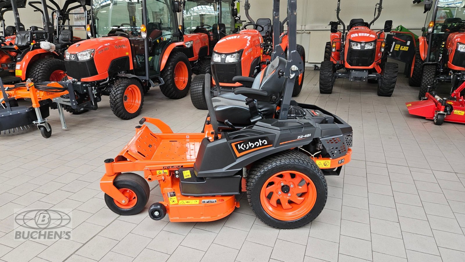 Rasenmäher of the type Kubota Z2-481, Neumaschine in Olpe (Picture 10)