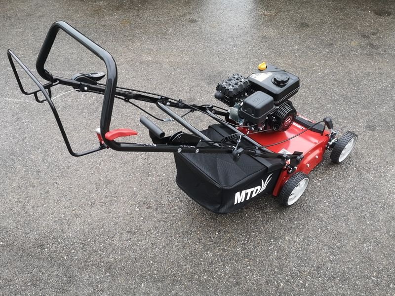 Rasenmäher tip MTD-Motorgeräte MTD Vertikutierer Optima 35 VO, Neumaschine in NATTERNBACH (Poză 9)